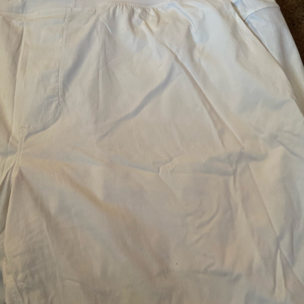 Lululemon Athletica Cream Shorts - Picture 13 of 13